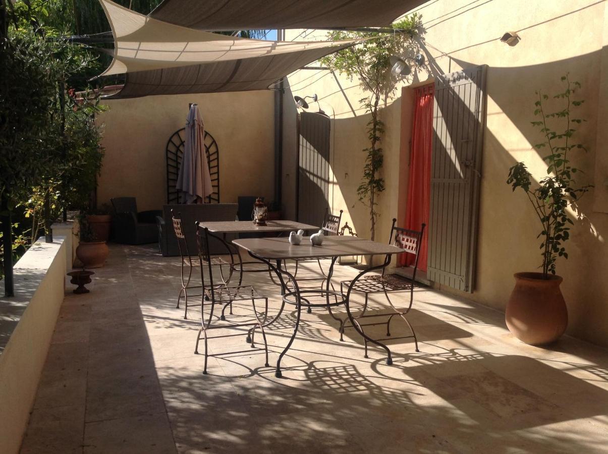 Jardin D'Antan Bed & Breakfast Ansouis Exterior photo